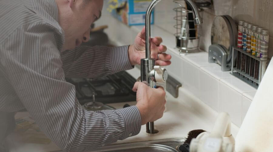 Professional Tankless Water Heater Installation in Blossom, TX